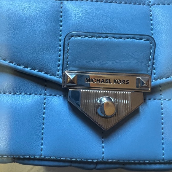 Authentic Michael Kors SoHo Large Quilted Leather Shoulder Bag - Picture 4 of 5